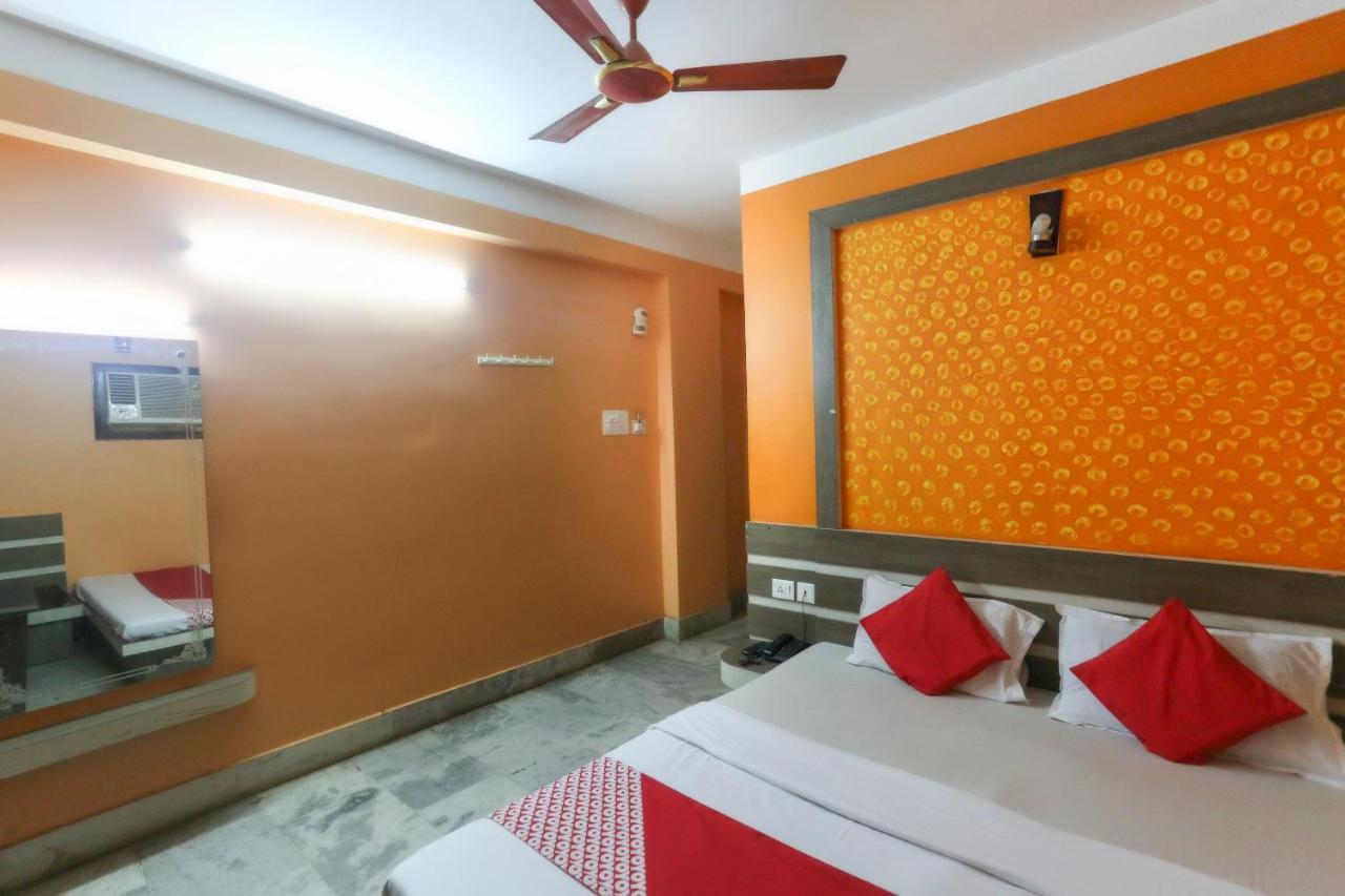Oyo 60609 Hotel Tanushree Rampurhat Exterior photo