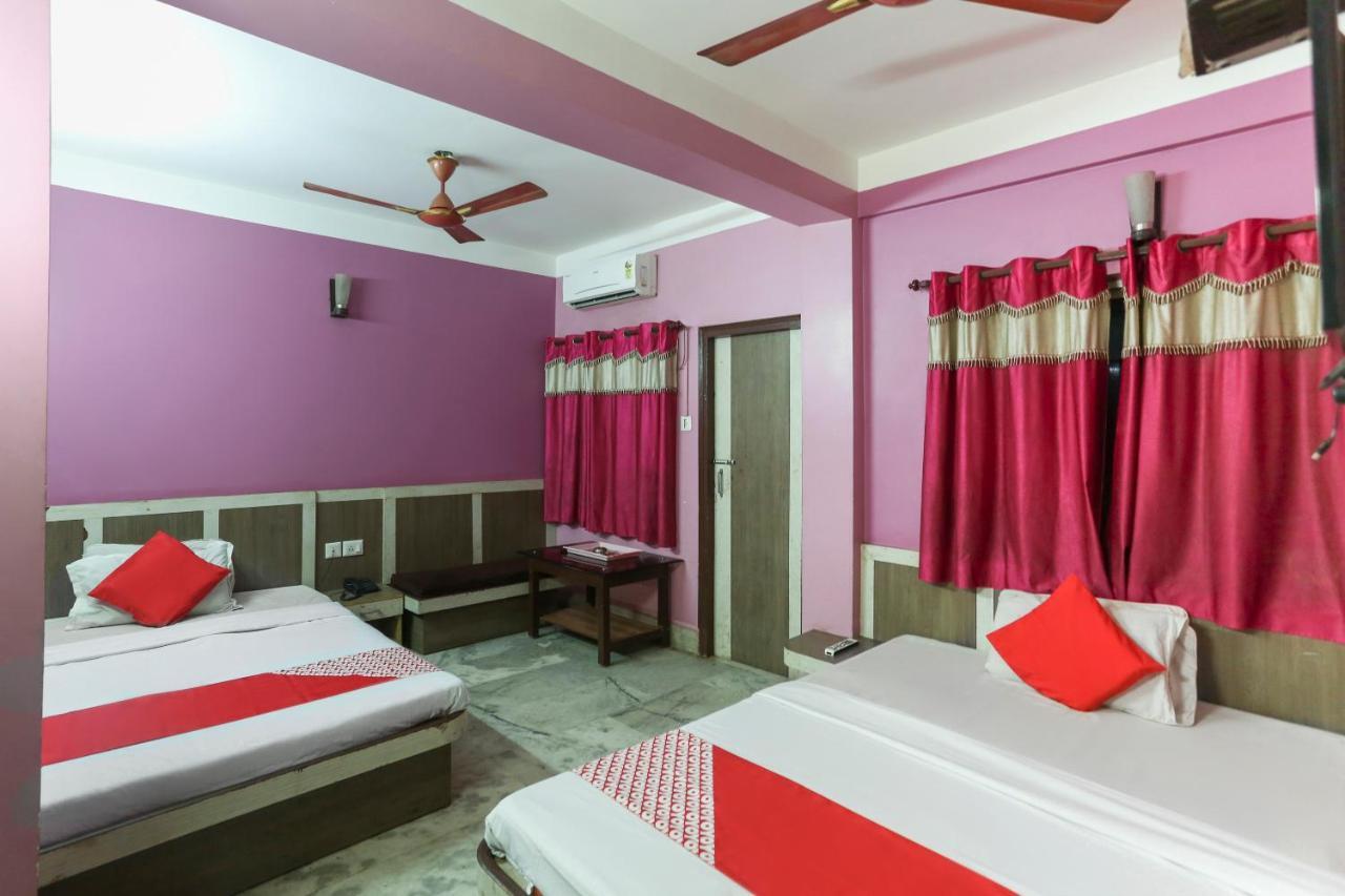 Oyo 60609 Hotel Tanushree Rampurhat Exterior photo
