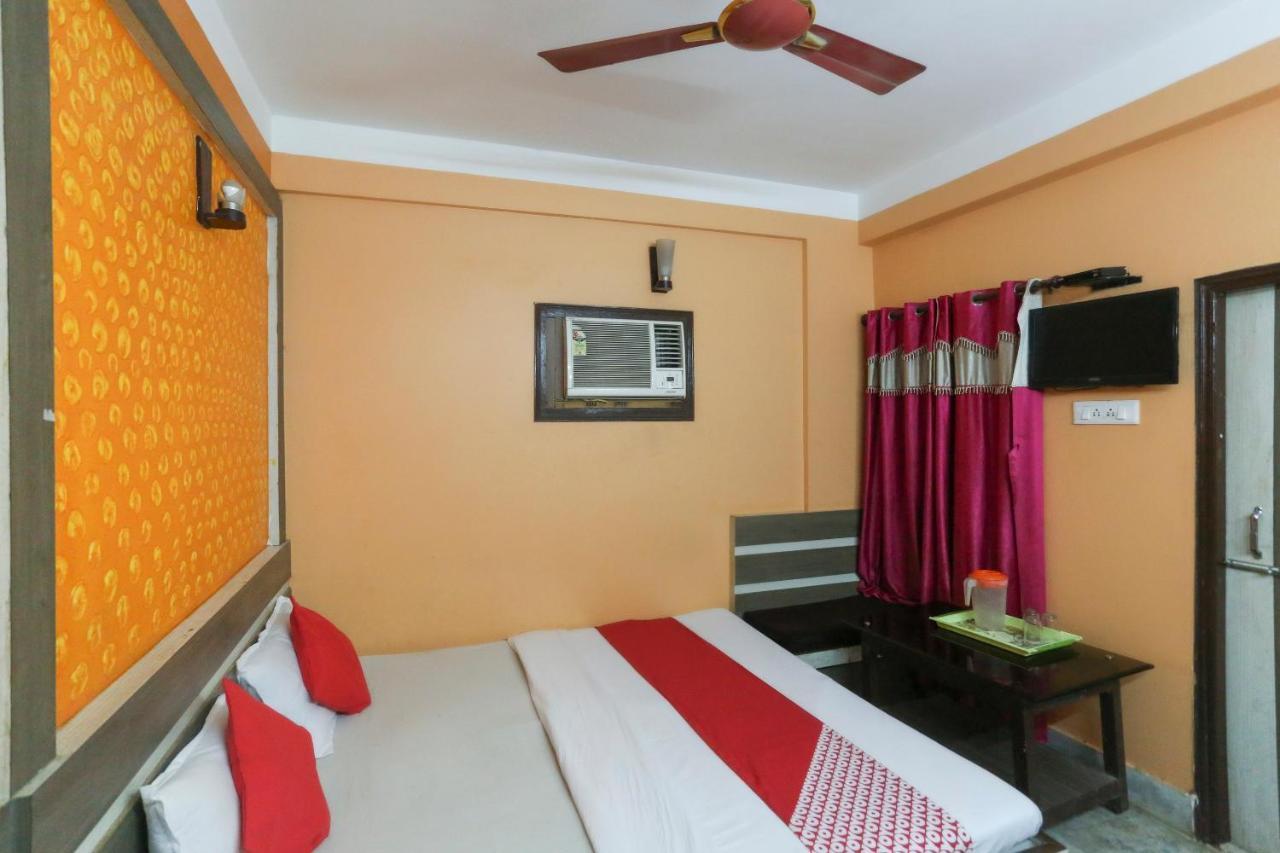 Oyo 60609 Hotel Tanushree Rampurhat Exterior photo