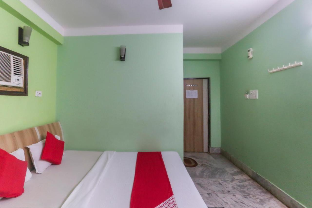 Oyo 60609 Hotel Tanushree Rampurhat Exterior photo